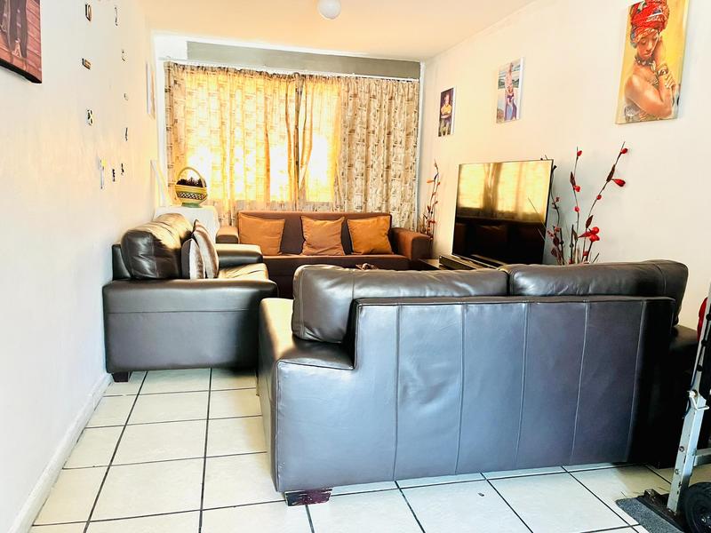 To Let 2 Bedroom Property for Rent in Kensington Western Cape